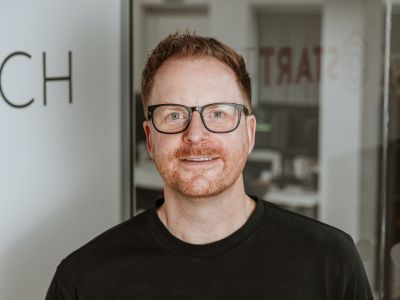 Why is AI like Teenage Sex? - Ian Groves, Start Tech