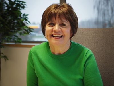 4:45pm - 5:15pm 5 Ways to Build Influence Beyond Your Title - Helen Spencer, WR Partners